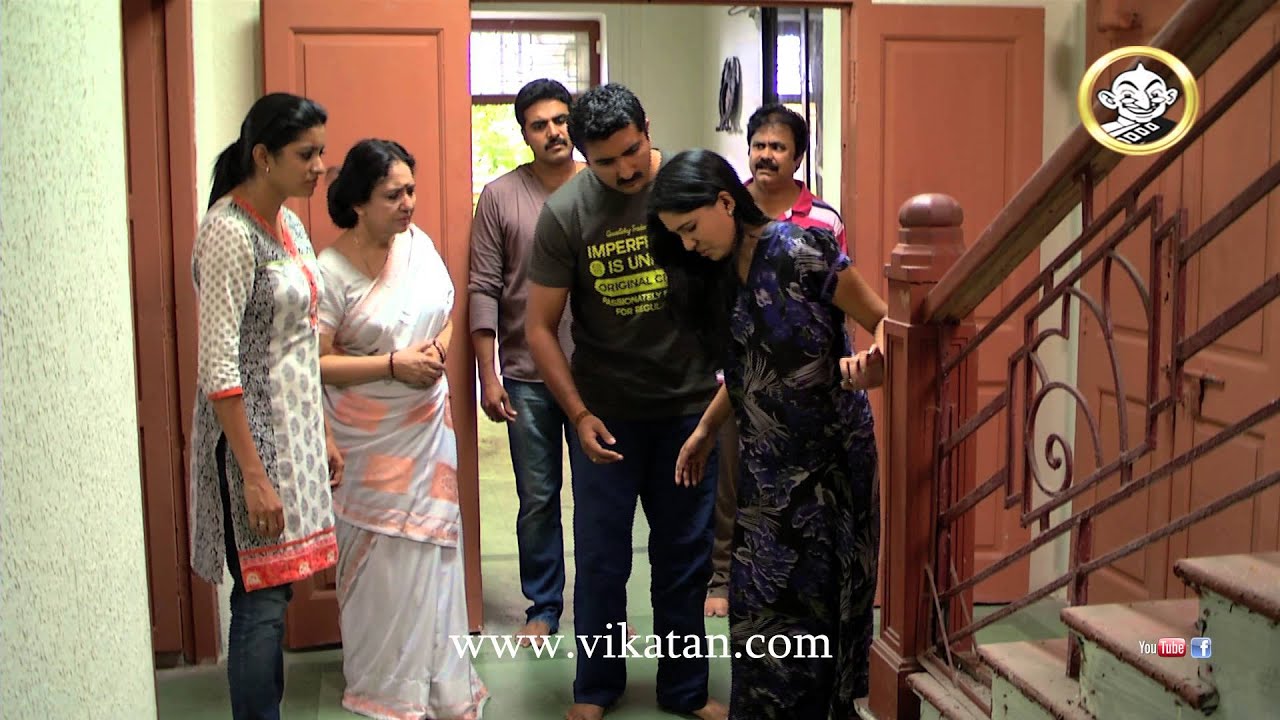 Prakash lifts Sathya in his arms | Best of Deivamagal