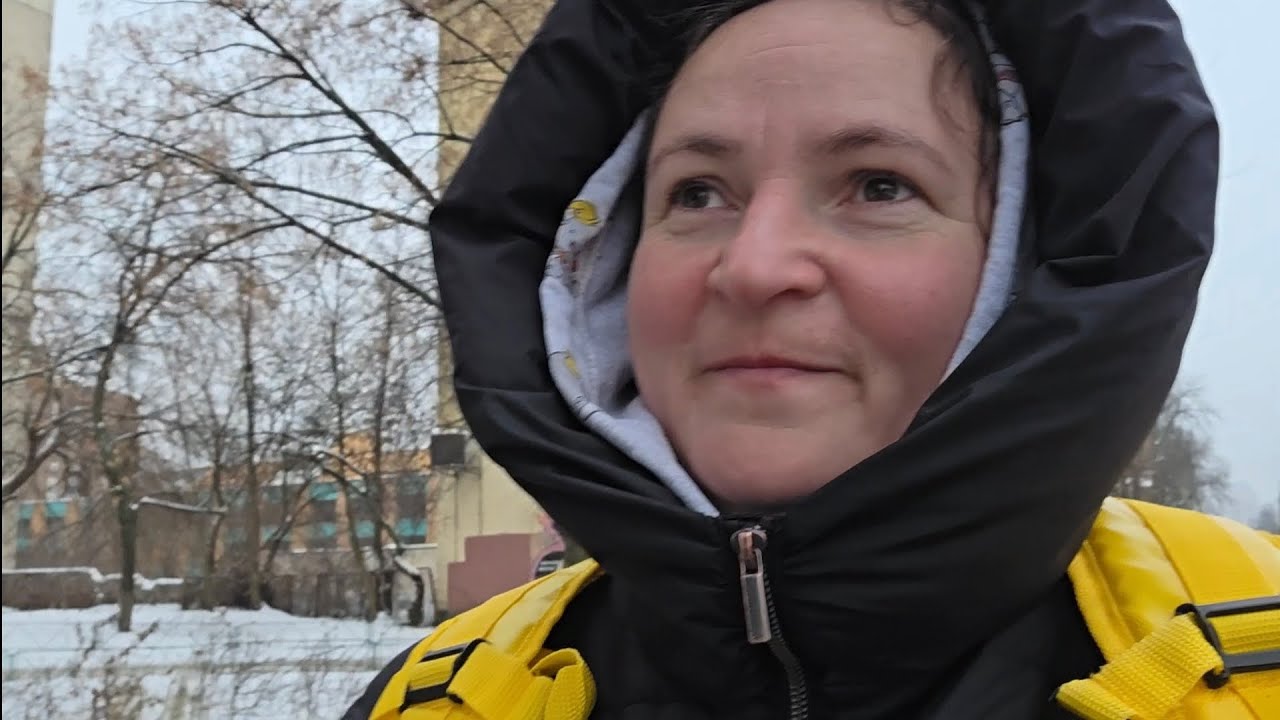 Неділю одробила) Скільки заробила?