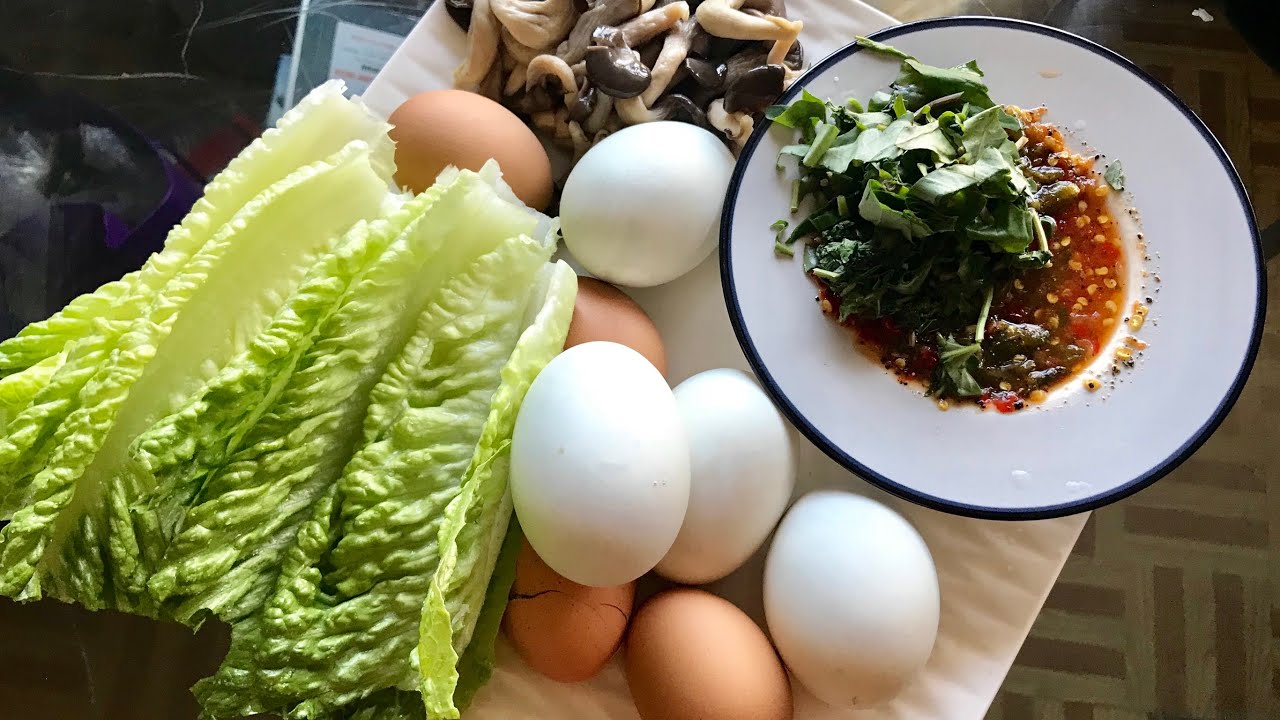 Lần đầu ăn Hột Vịt Lộn và Gà Lộn cùng Marry Phan ( first try Duck Baluts)
