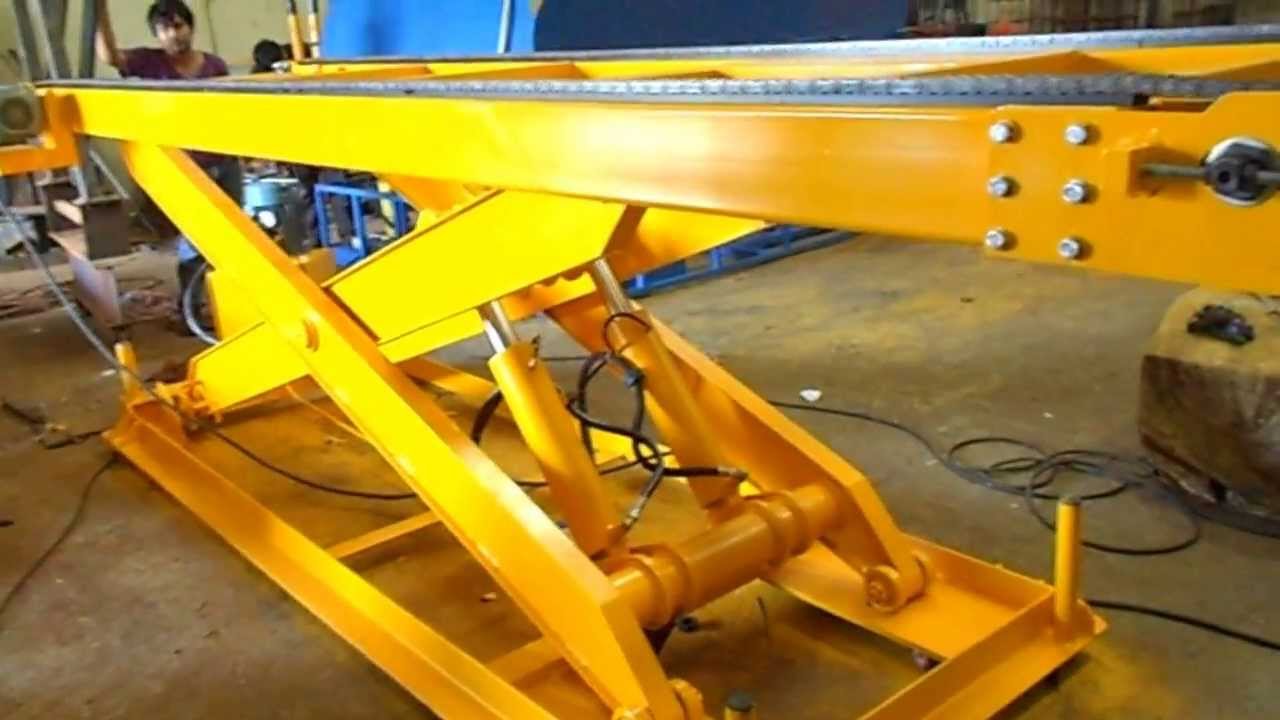X-LIFT Chain Conveyor 4000 x 1000 mm. Load 4000 Kg. By S & SON Line id : ssonmechanic Tel.0897422916