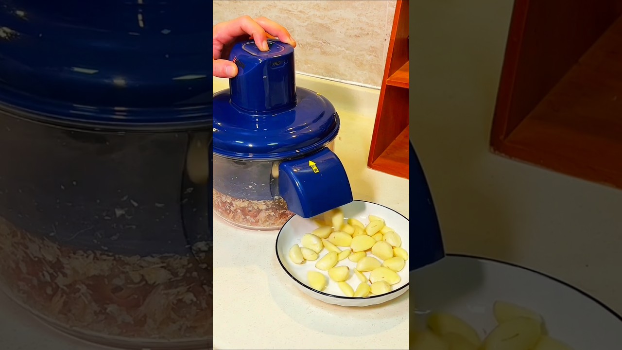 Peel Garlic in SECONDS?! 🔥 This Electric Peeler Will BLOW Your Mind! 🧄💨 #Shorts