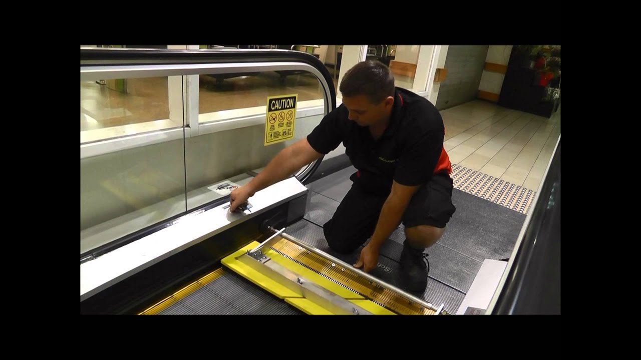 Tread Brush Cleaner Unit - Demonstration/Instructions 2014