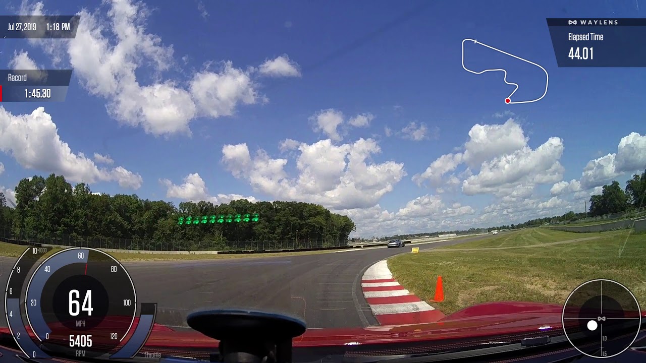 991.2 GT3 chasing another 991.2 GT3 around Brainerd International Raceway