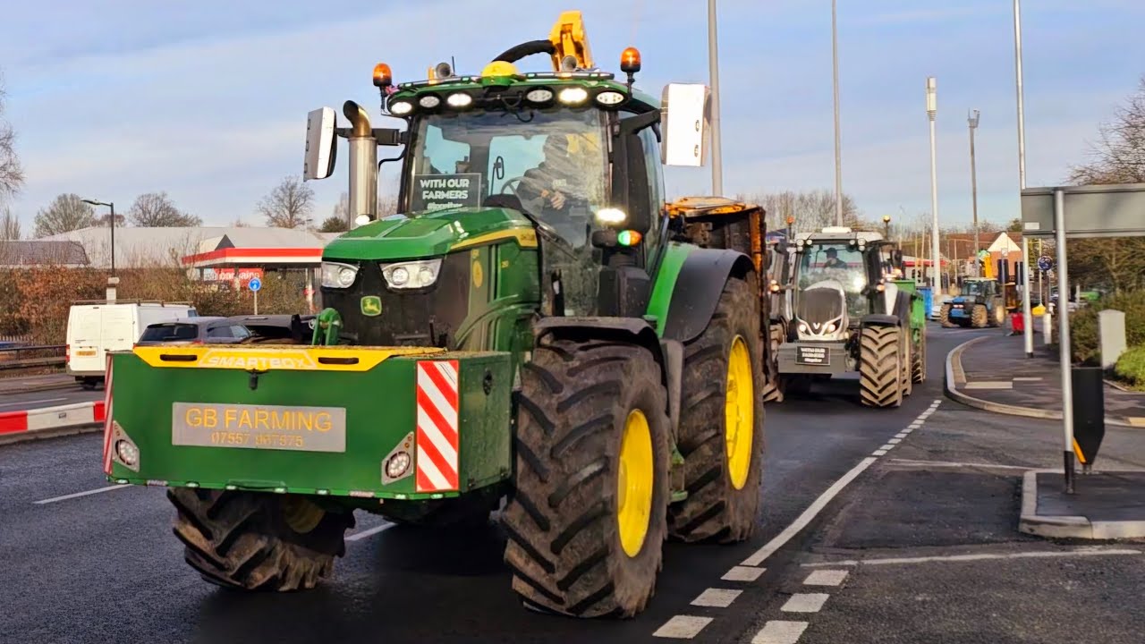 Farmer Tractor Convoy - Reading - Friday 10th January 2025