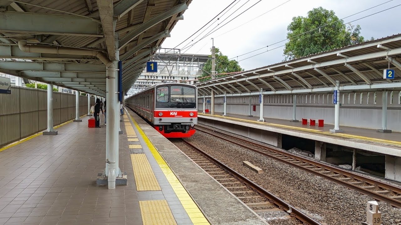 Kompilasi Kereta di Stasiun Telaga Murni. KRL JR205, CLI-125, Argo Lawu, Brantas, 