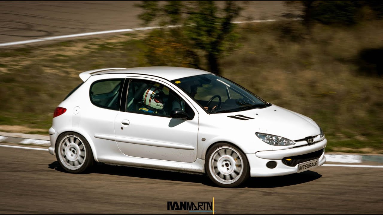 Peugeot 206 RC vs M3 E46  Can Padro 13-04-14