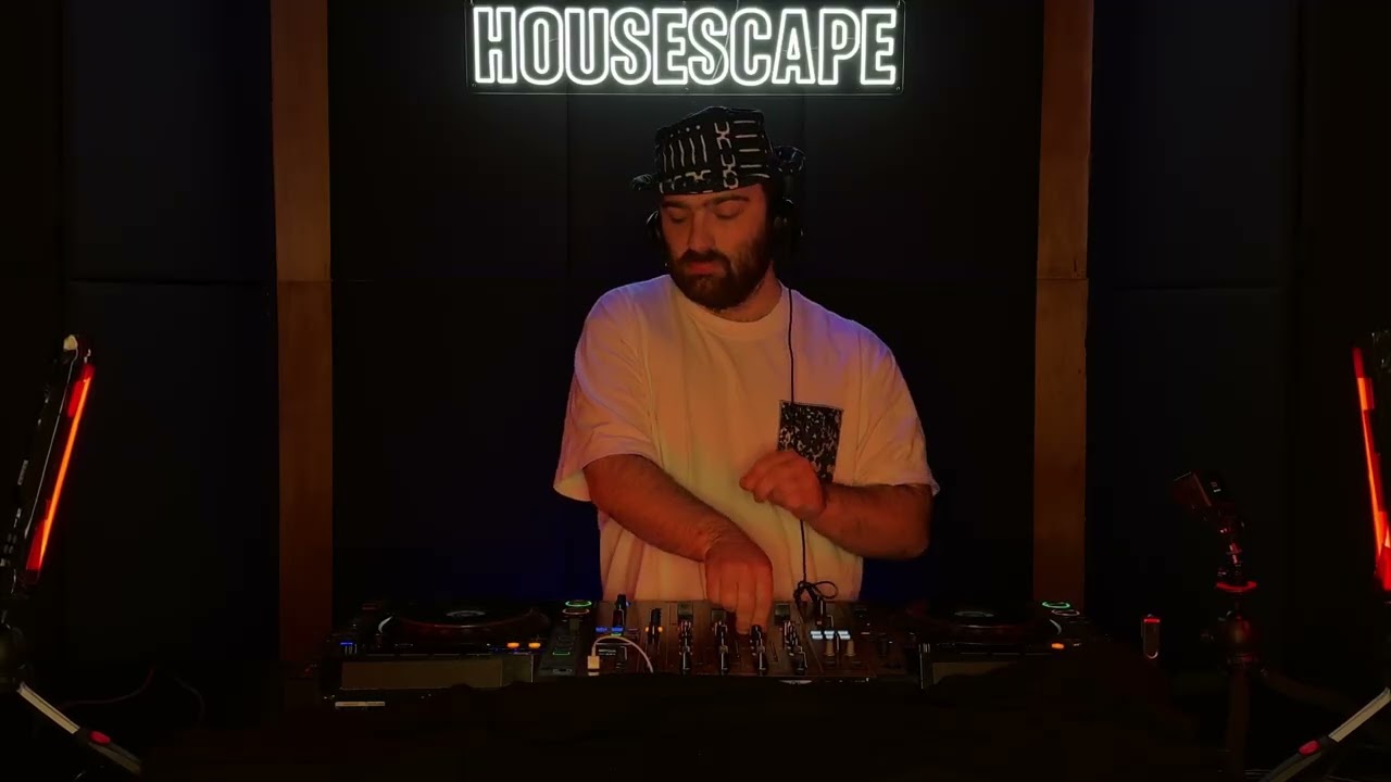 HOUSESCAPE Radio EP9: DJ Zaks