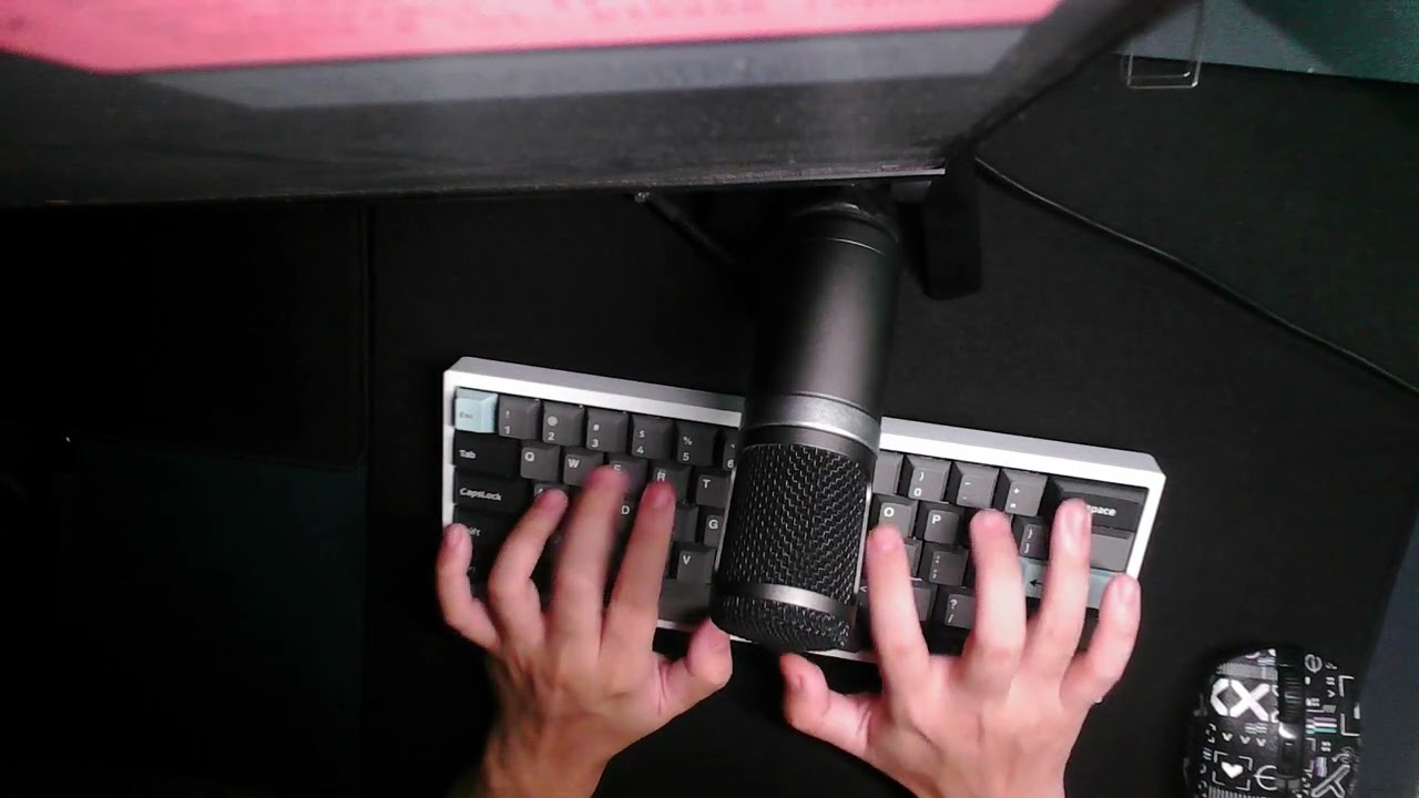 Bakeneko60 with Gateron Box Ink Pink, Akko Psittacus