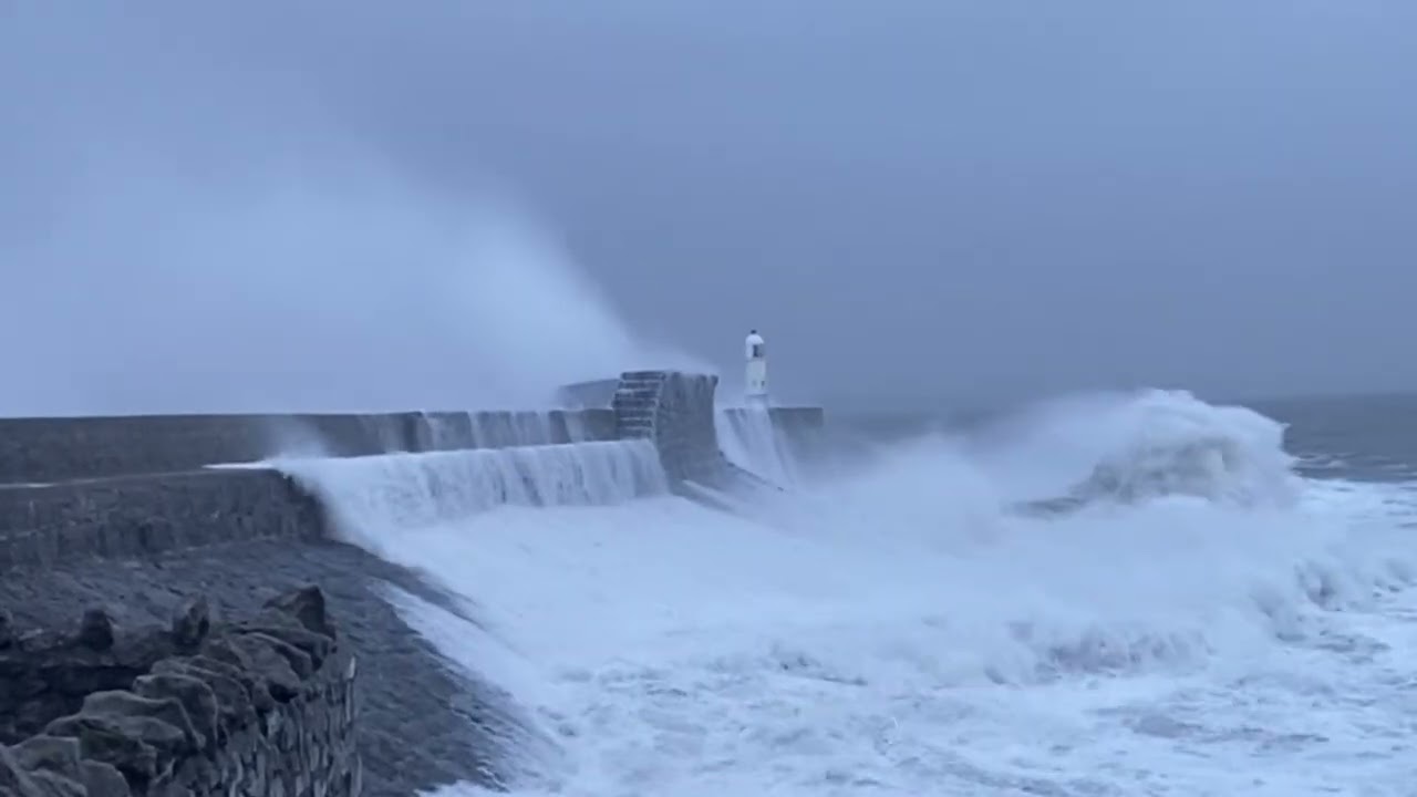 The Boiling Seas of Porthcawl 