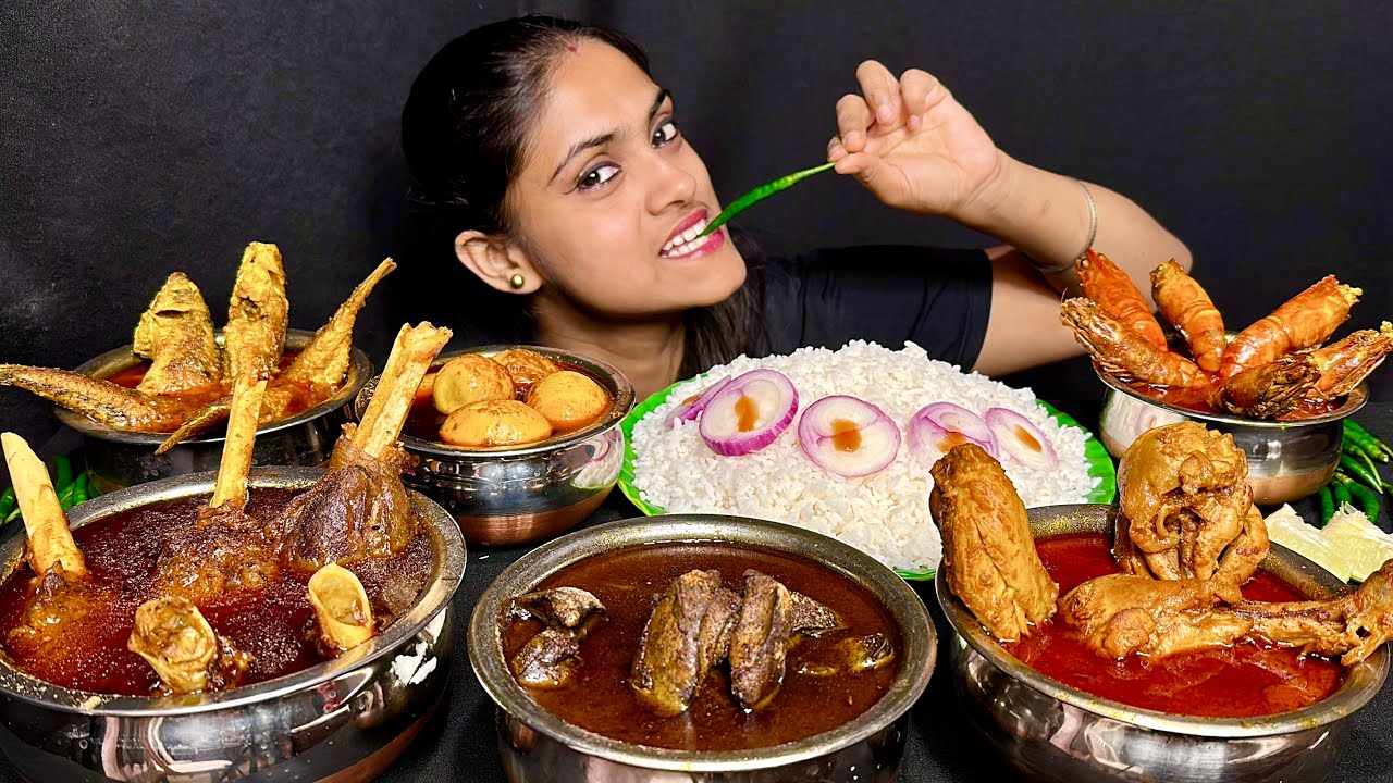 Chicken Liver Jhol Mutton Jhol Chicken Jhol Fish Jhol Egg Jhol Prawn Jhol With Rice Eating