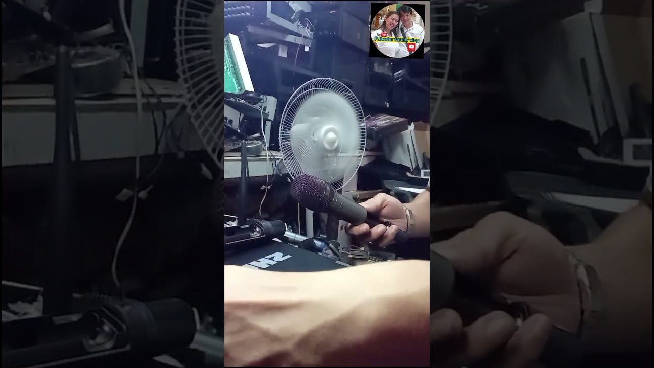 SHURE SG900 wireless microphone naka LOCK at nasunog na board... Paano nga ba gawin!!