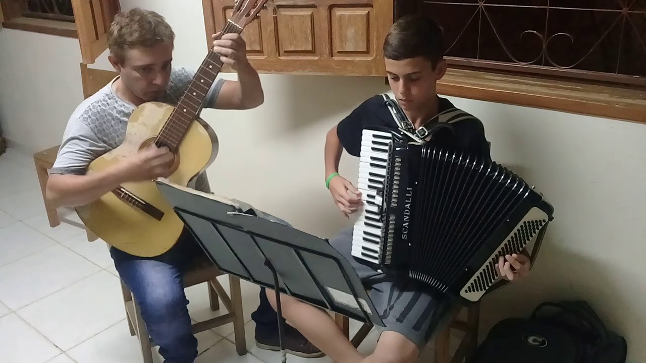 Telefone Mudo trio parada dura.  Acordeon. Sandro Schiavon .