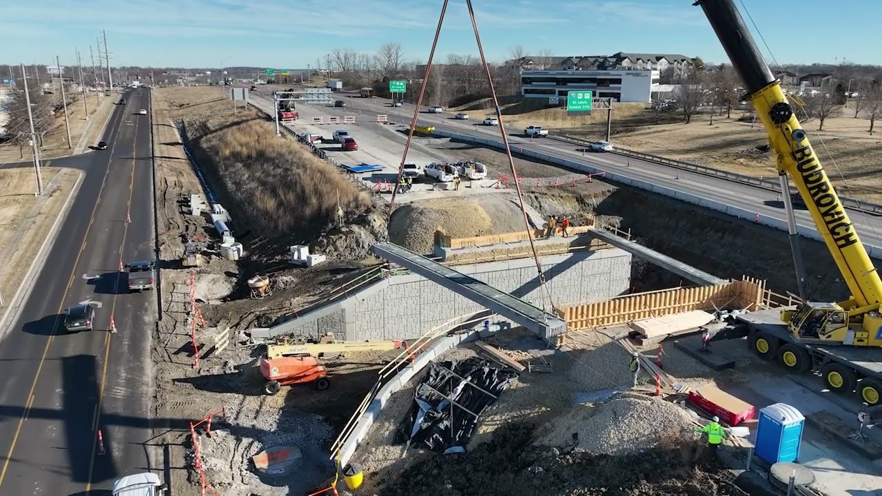 Improve I-70: Columbia to Kingdom City First Girder