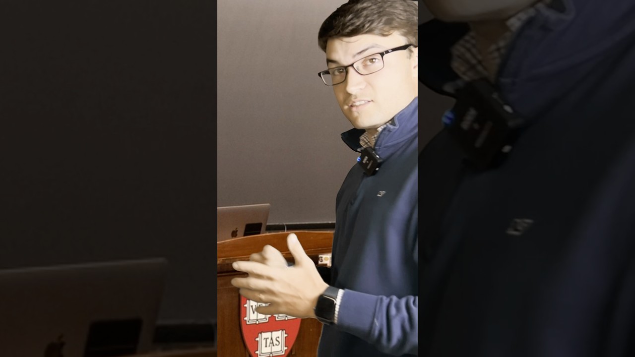 Тот профессор Гарварда после публикации списка Эпштейна