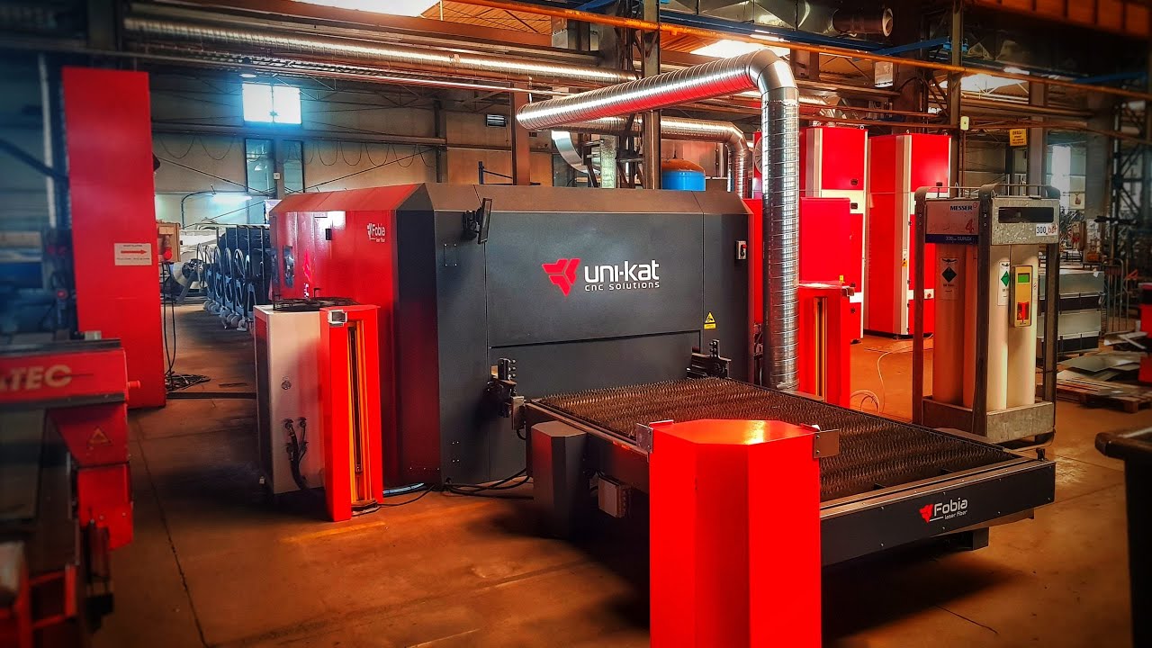 Wycinarka laserowa z system podawania blachy z kręgu od Uni-kat CNC Solutions