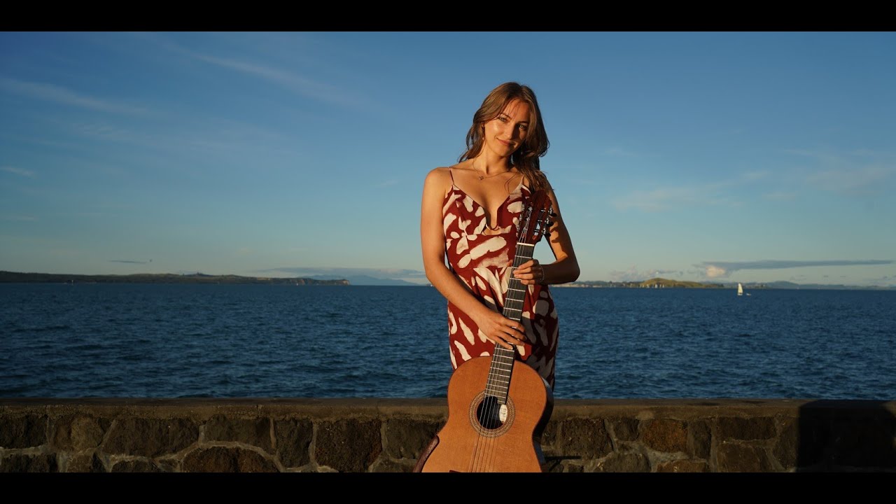 Suite del Recuerdo by José Luis Merlín. Performed by Lora Kurusa