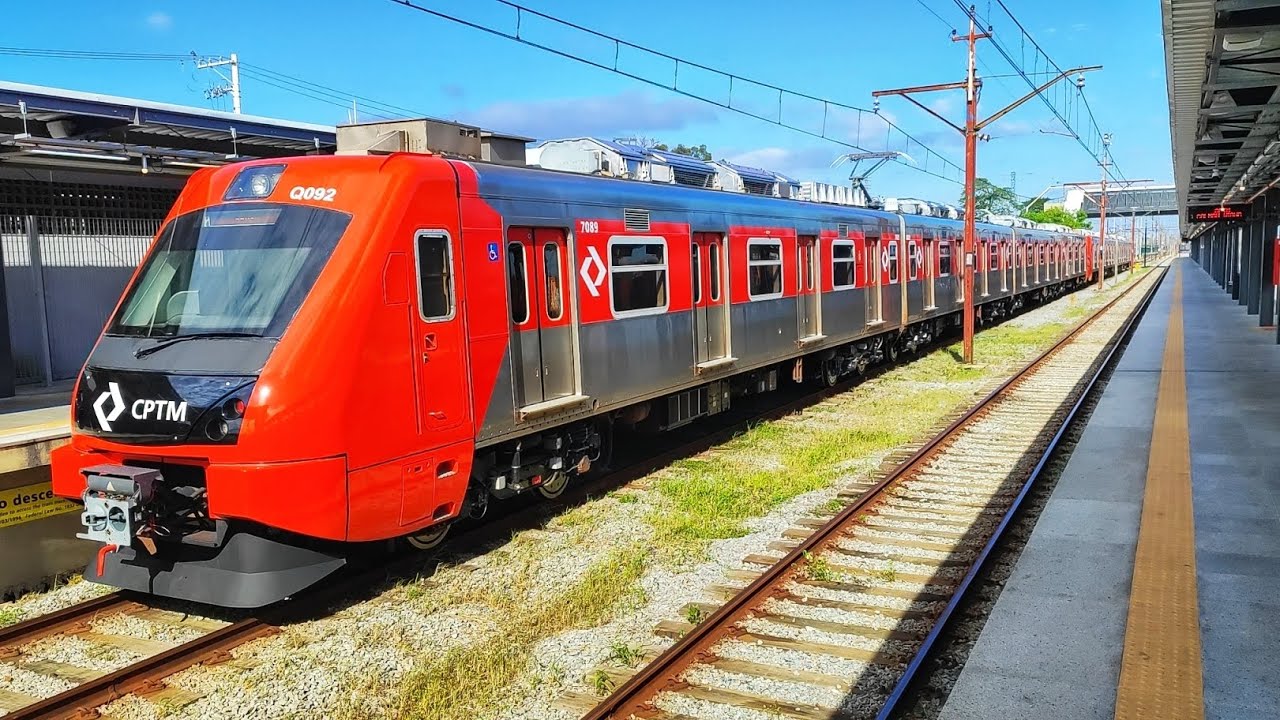 CPTM Q092/Ex C57 (Série 7000) alinhando e partindo de Manoel Feio.