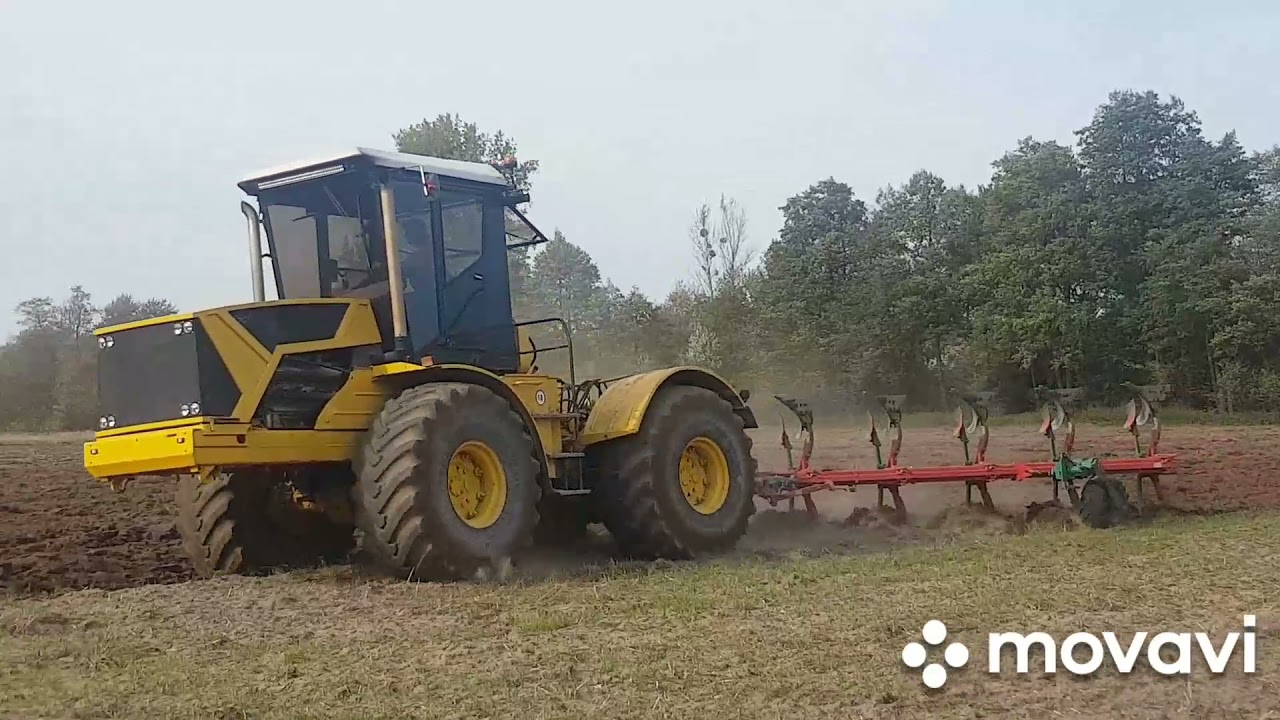 Kirowiec K700A z nowym nabytkiem Pług Kverneland  LS 100 Vario