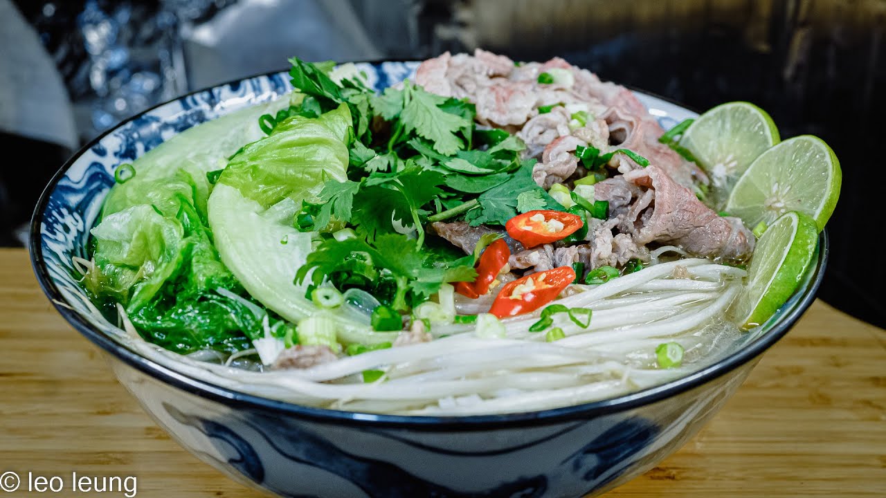 廣東話影片｜自製越式牛河｜全天然材料無添加｜食家評價：比外邊清淡但比外邊更好味，連重口味食家也不需要加醬油辣醬就能轟下一大碗！那種清爽清淡總是有種吃不完的吸引力！