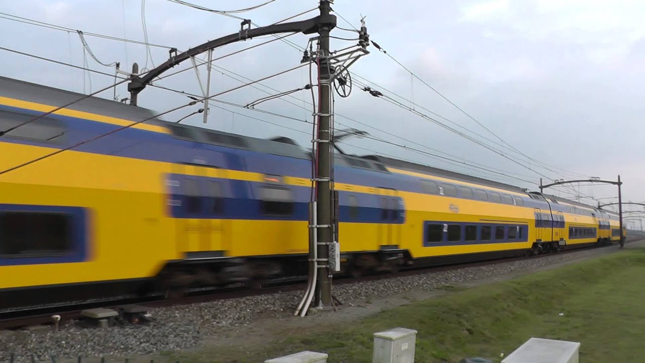 VIRM near Moerdijk bridge, 23 SEP 2014