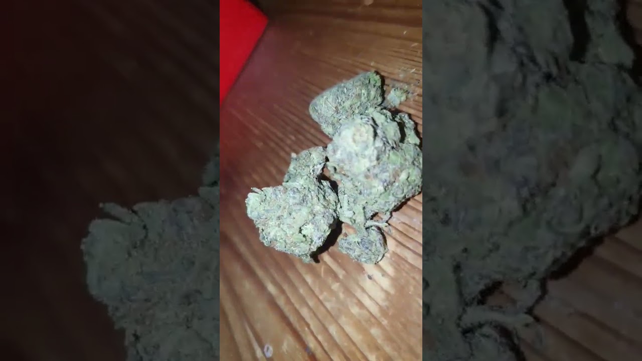 guess the strain.... #uksmoker....