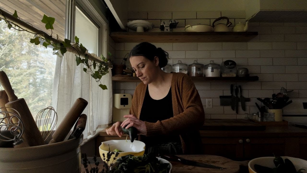 Slow Spring Days | Seed Starting, Planting Potatoes & Homemade Salsa | Calming vlog - Visual Diary