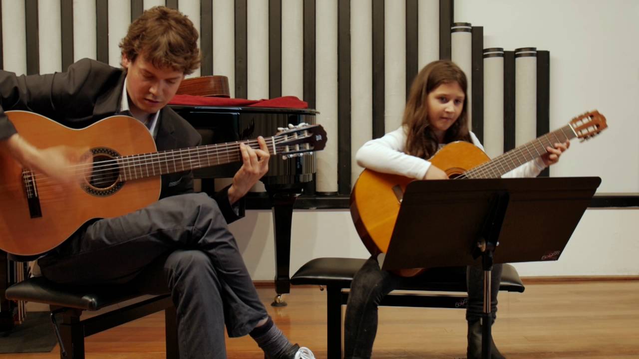 H. Mancini: Pink Panther (Gala Mljač, 1st Year Guitar)