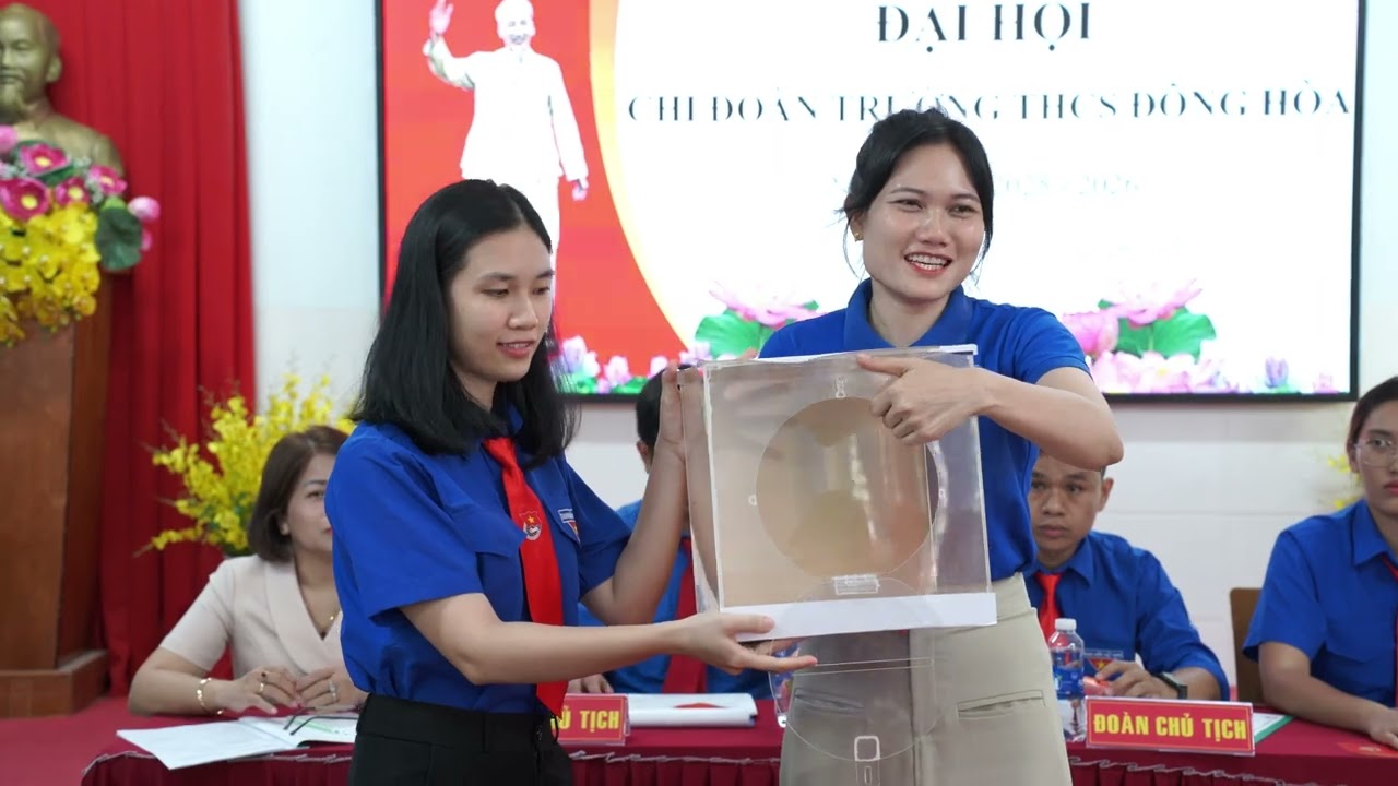 Đại hội chi đoàn Trường THCS Đông Hòa 2025 - 2026