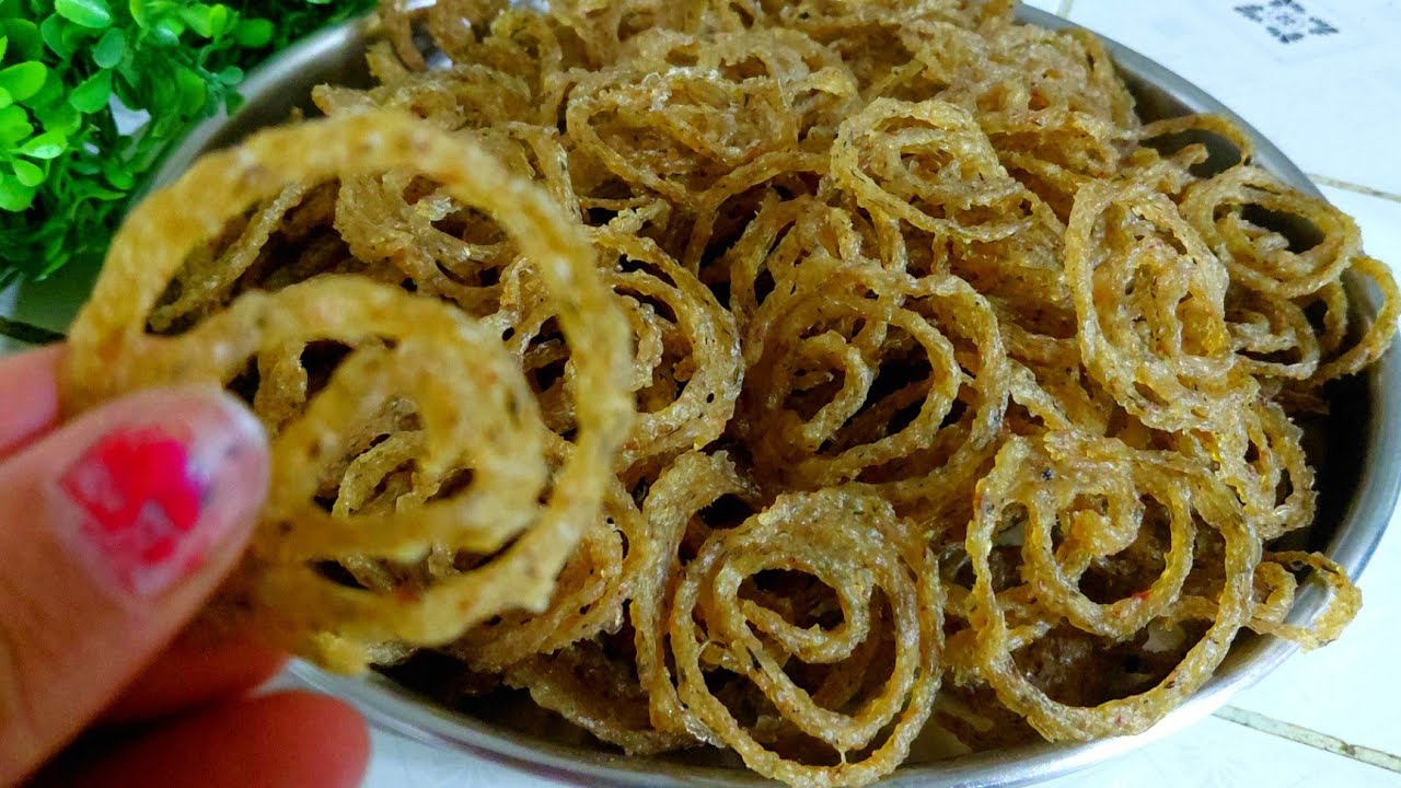 दो आलू से बनाया बहुत सारा क्रिस्पी नमकीन एक बार बनाये एक साल तक खाये| Rice Kurdai Recipe 