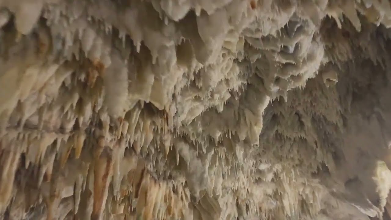 Vlyfada Cave in Diros - Mani Peninsula, Greece