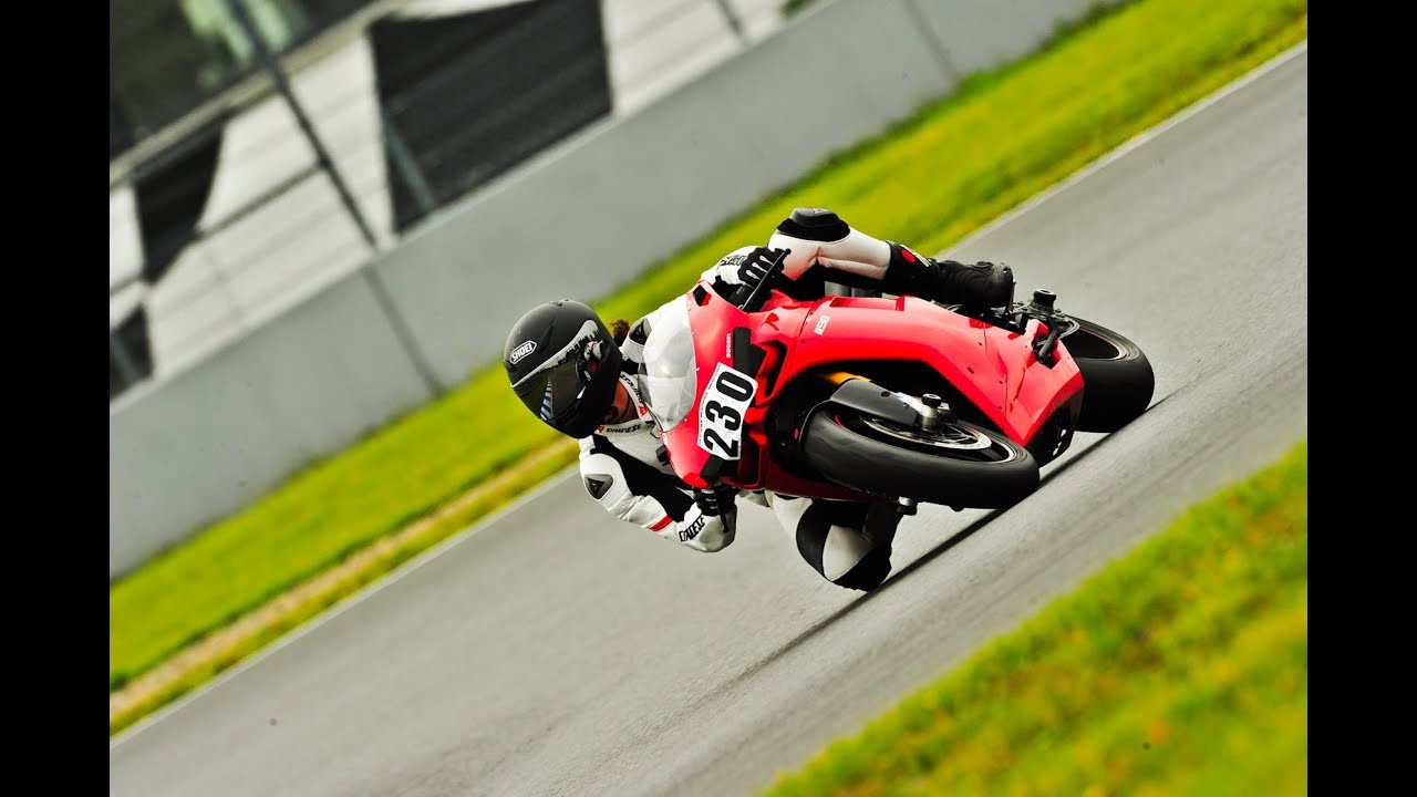 Onboard Ducati 1198 SP (Oschersleben 08/2012)
