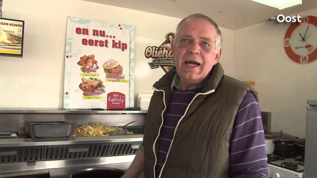 Zieke eigenaar Zwolse frietkraam moet zware snackwagen iedere dag verplaatsen