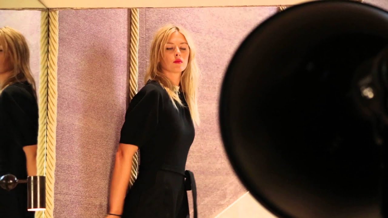 SHARAPOVA shooting Paris Match