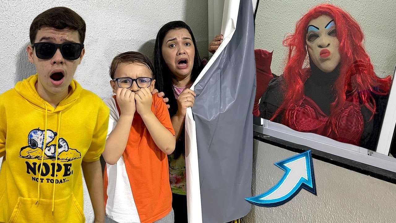 A MULHER DO CABELO VERMELHO INVADIU NOSSA CASA E QUASE LEVOU O GABRIEL