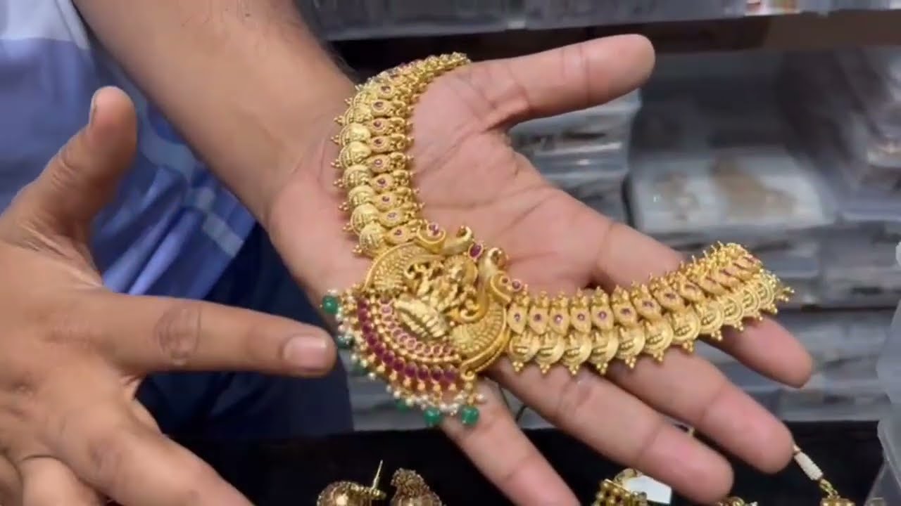 📍Hitesh fashion jewellery no. 3 periyanaikan Street sowcarpet Chennai-600079 contact no. 9092970159