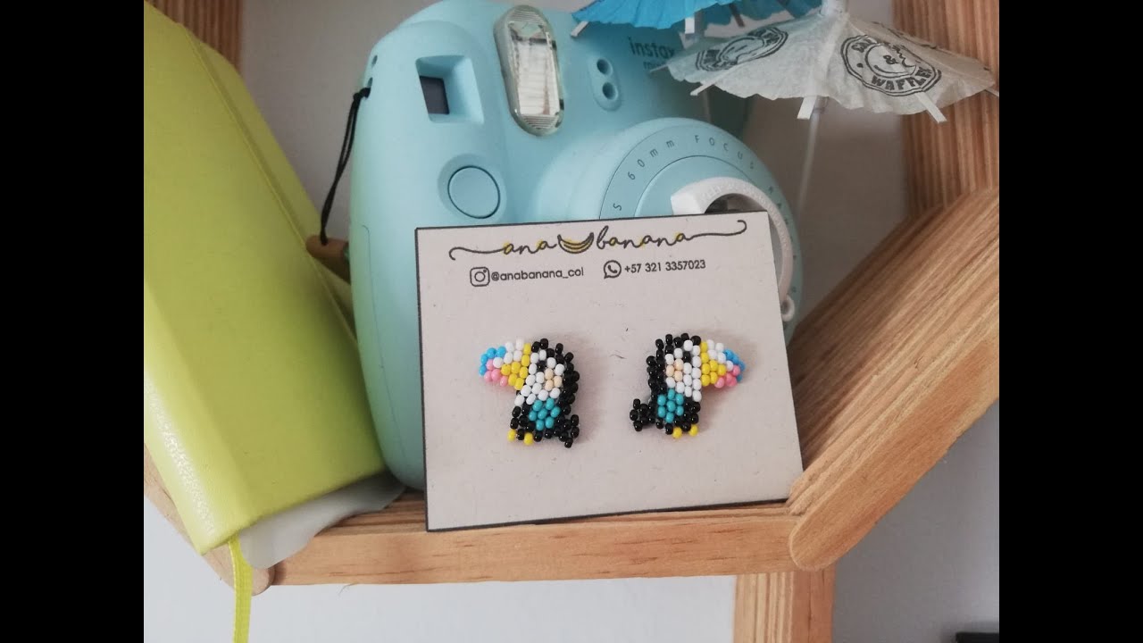 Aretes pequeños de pájaros en mostacilla o miyuki
