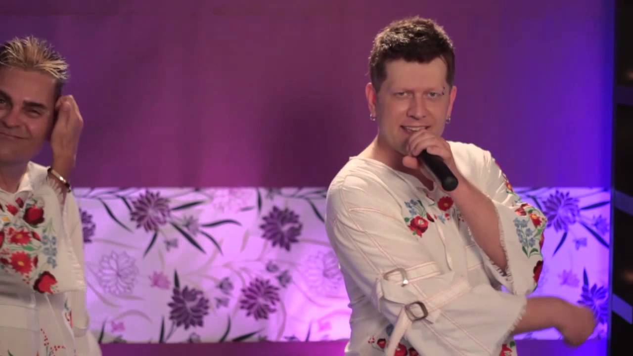 MC Hawer és Tekknő - Csak azért szeretem a mesét (Kívánságpercek Magyar Rózsával - Muzsika TV)