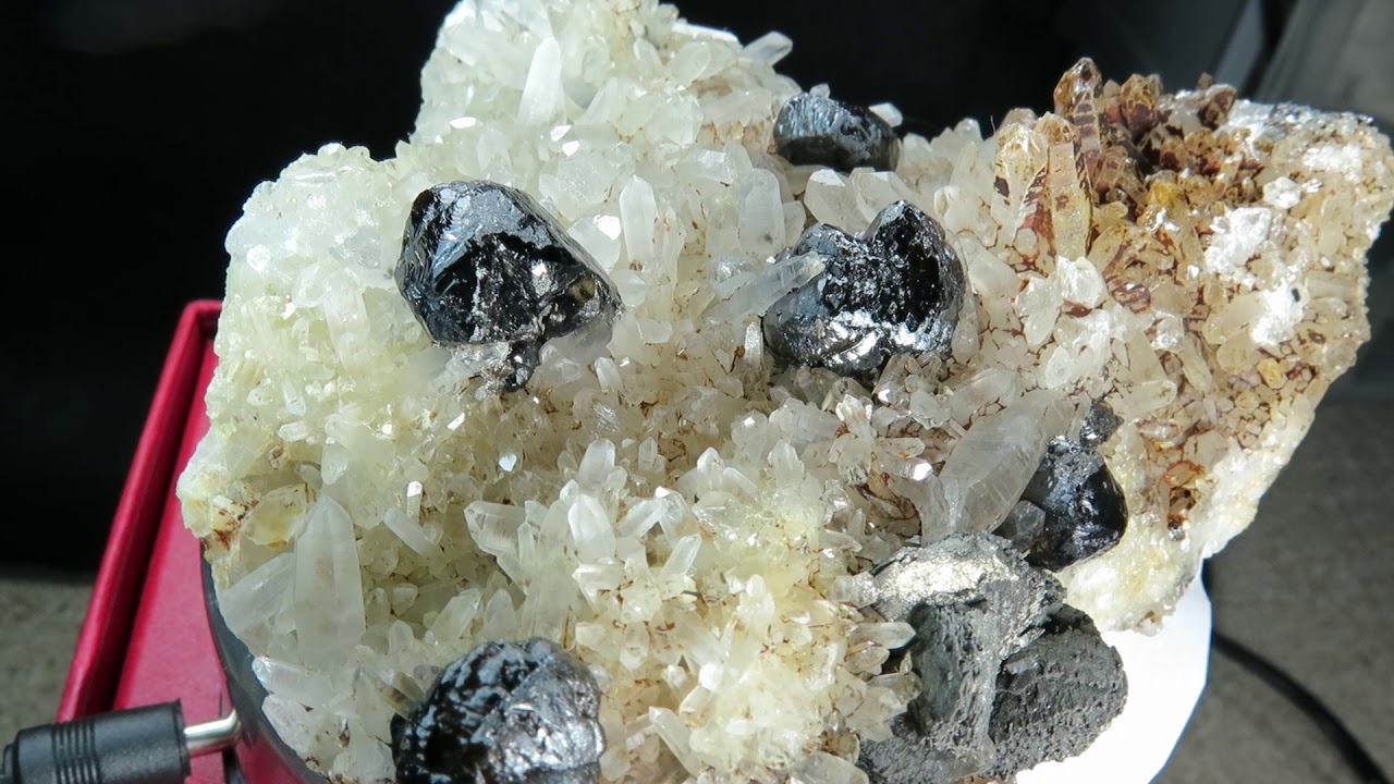 Cassiterite,Arsenopyrite