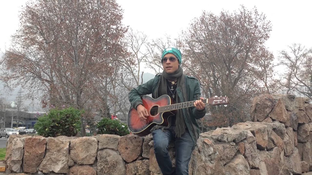 Felipe Junqueira-Keep On Rocking In The Free World (Cover) Live in Santiago, Chile