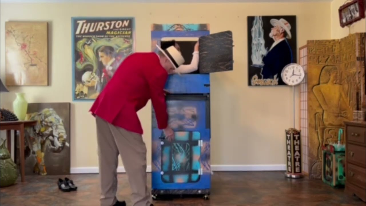 Sawing a Woman in Half (Streamlined) Goswicks Magic Books