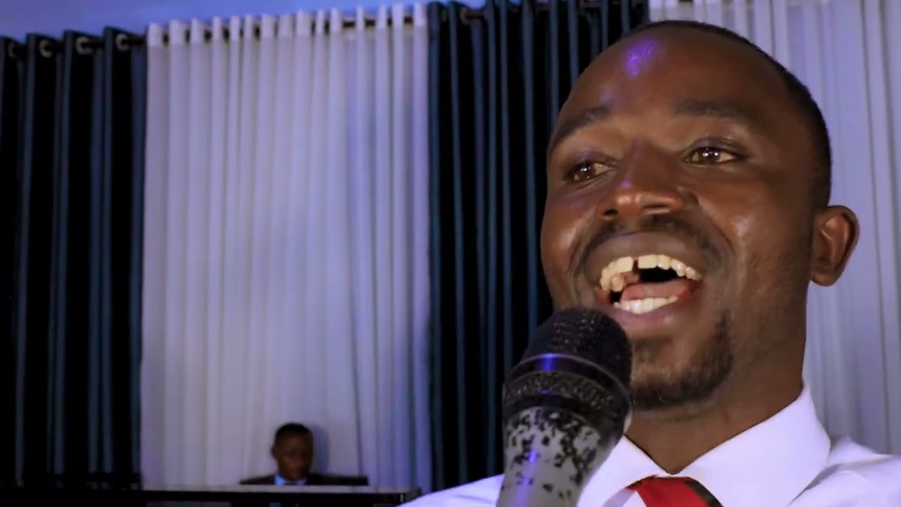 SHEREHE BY UBUHUNGIRO CHOIR Indirimbo nziza -baririmbiye -mu bukwe -bwa Eliazar & Patricia 