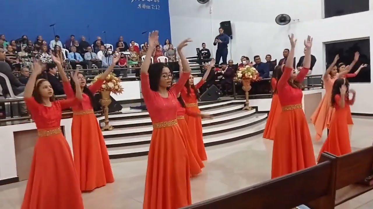 Coreografia Kairós - ELE NÃO DESISTE DE VOCÊ - Marquinhos Gomes