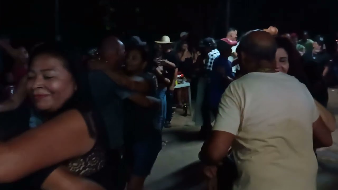 IZAÍAS AJALA SÓ NO BAILÃO COM FORRÓ 