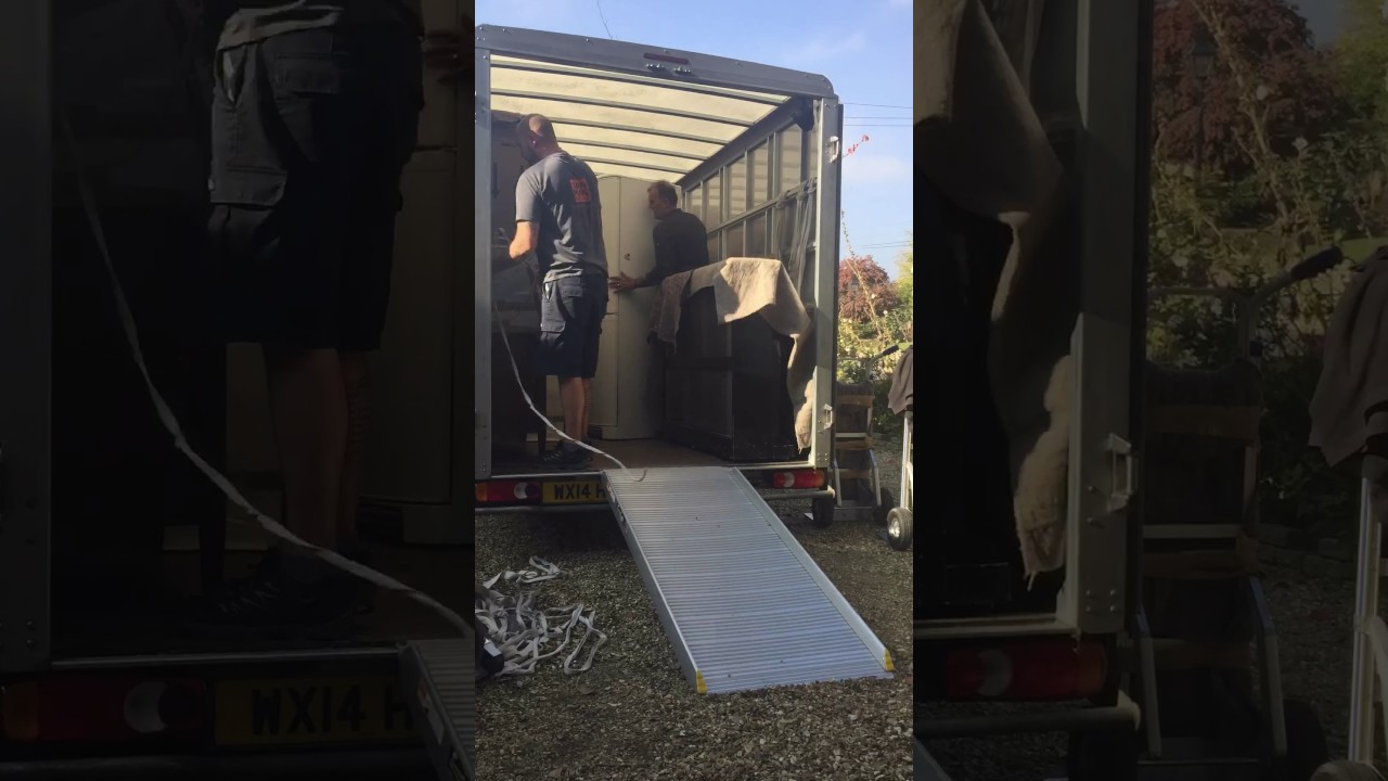Loading a removal van in 38 seconds