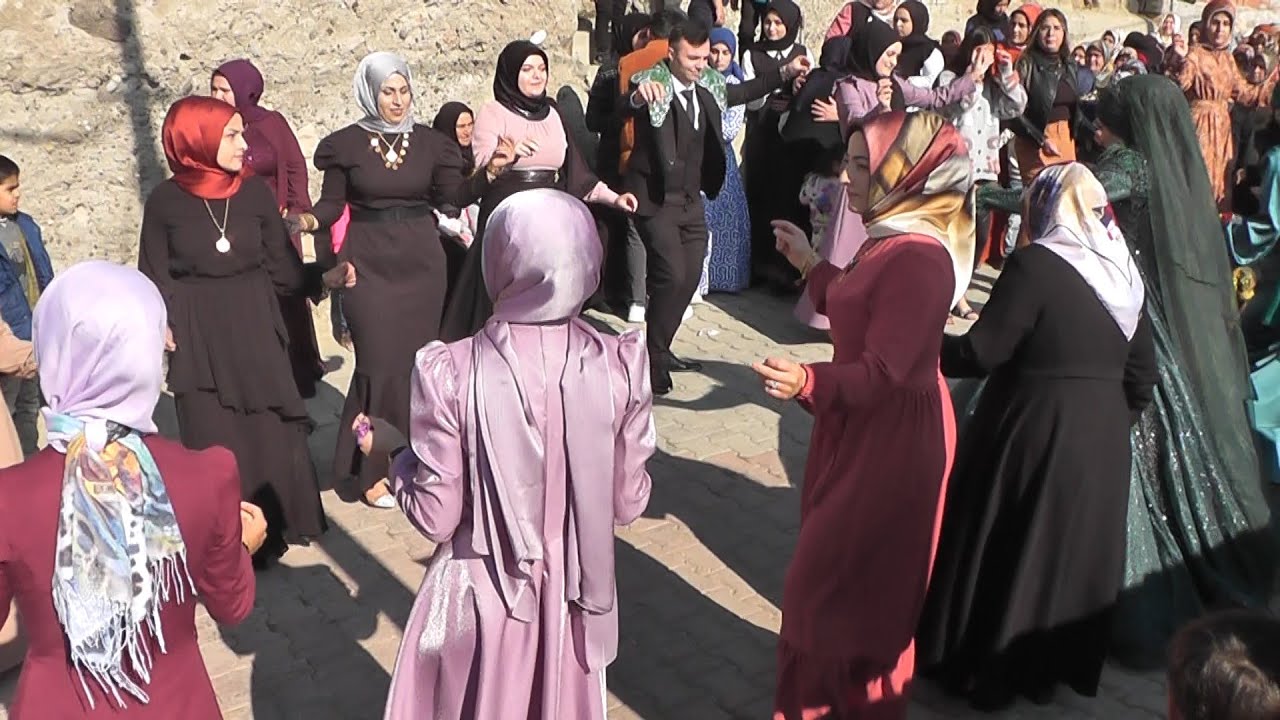 Bizim elin düğünleri