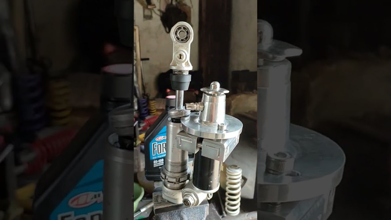 #shorts alat untuk mengisi nitrogen pada shock WP versi oyex suspension🤗