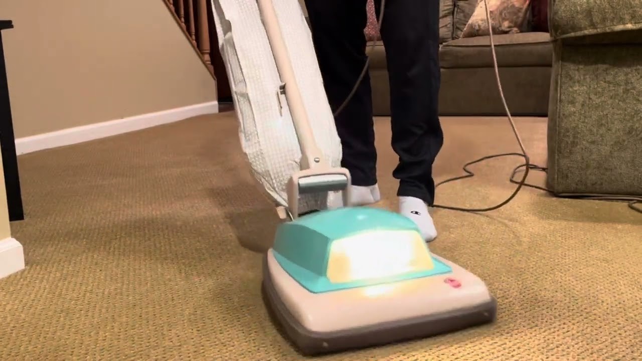 Vintage Hoover Cleaner - 4Hrs ASMR Hoover Sound and Video