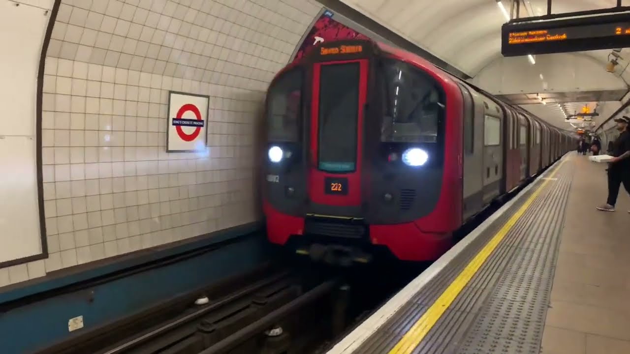 London Underground 2009 stock Victoria Line for Seven Sisters | KX St Pancras - Seven Sisters