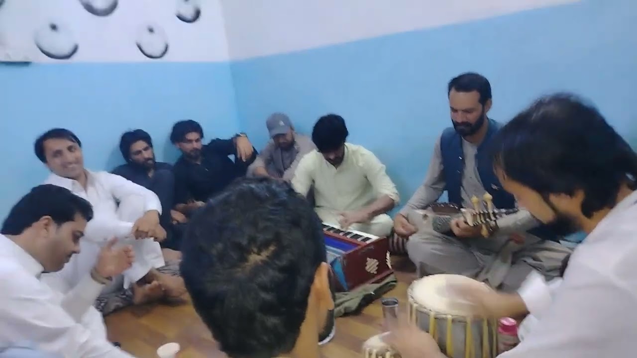 Che Ae Makh Ta Zama Okatal Kafan k. A Beautiful Pashto Song By Khayal Ustad Batagaram & Hamnawa
