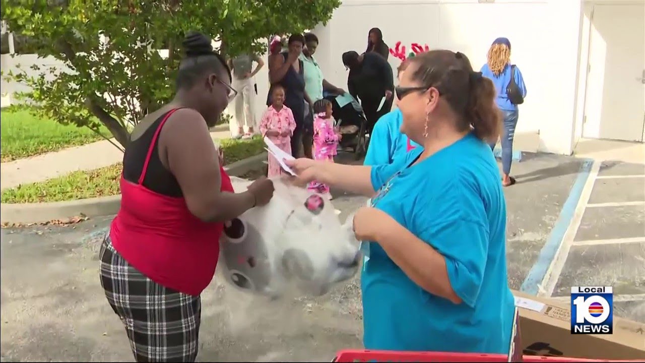 Salvation Army holds Angel Tree distribution in Fort Lauderdale